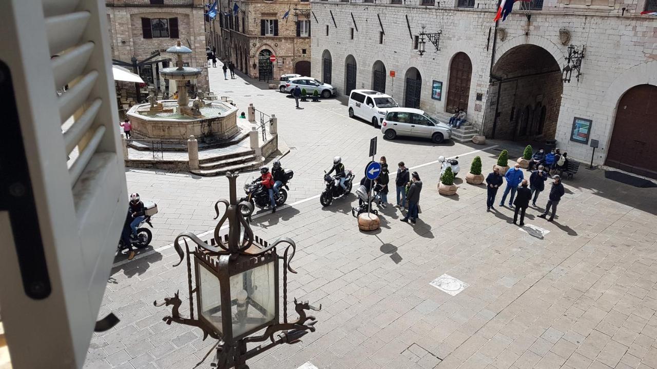 Palazzo Bozzoni Assisi Boutique Apartments Eksteriør billede