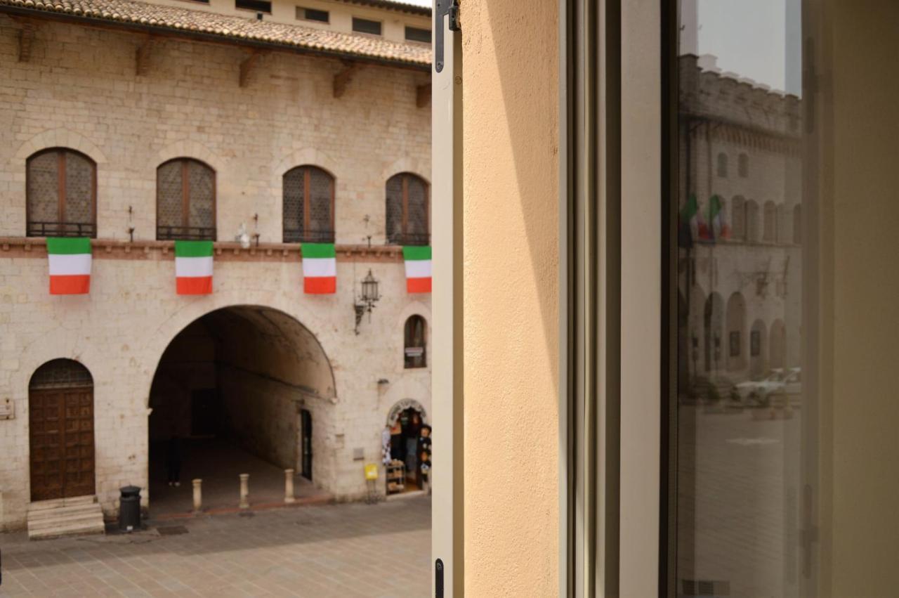 Palazzo Bozzoni Assisi Boutique Apartments Eksteriør billede